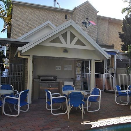 Budds Beach Apartments Surfers Paradise Exterior photo