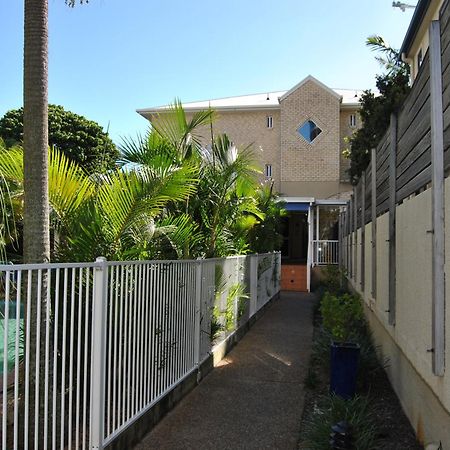 Budds Beach Apartments Surfers Paradise Exterior photo